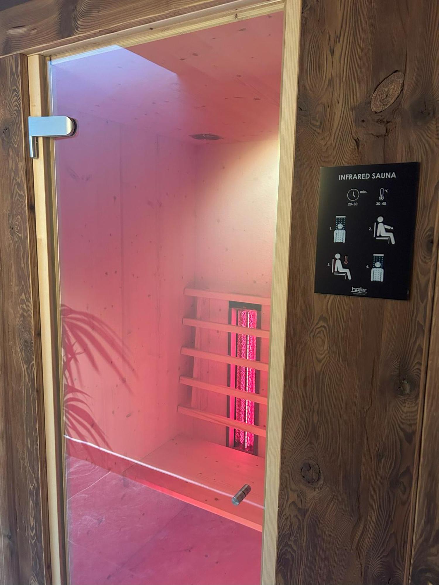 Barbara Hotel 3*